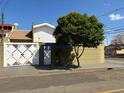 Casa com 3 Quartos à venda, 226m² no São Pedro, Londrina