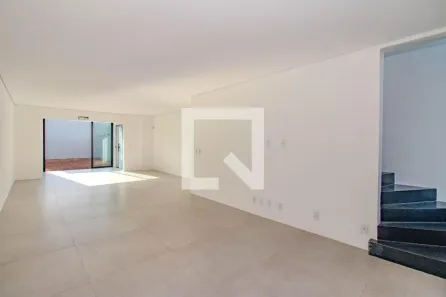 Casa com 3 Quartos à venda, 132m² no São Sebastião, Porto Alegre
