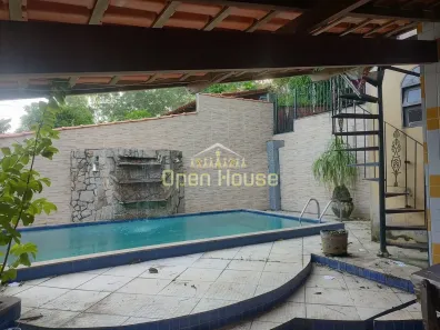 Casa com 4 Quartos à venda, 300m² no Jardim Belvedere, Volta Redonda