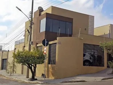 Ponto Comercial com 4 Quartos à venda, 240m² no Jardim Cuiabá, Cuiabá