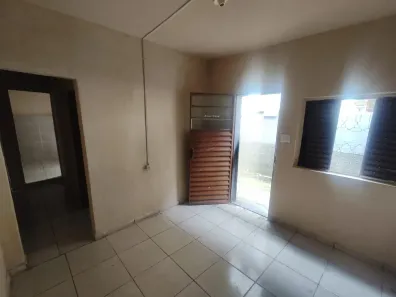 Casa com 2 Quartos para alugar, 55m² no Boa Vista, Belo Horizonte