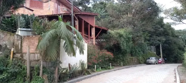 Casa com 3 Quartos à venda, 214m² no Pântano do Sul, Florianópolis