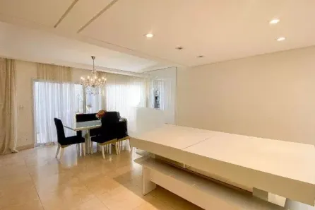Sobrado com 4 Quartos para alugar, 270m² no Vila Alpina, Santo André