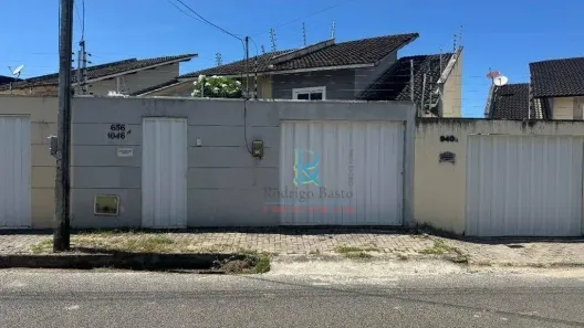 Casa com 2 Quartos à venda, 74m² no Precabura, Eusébio