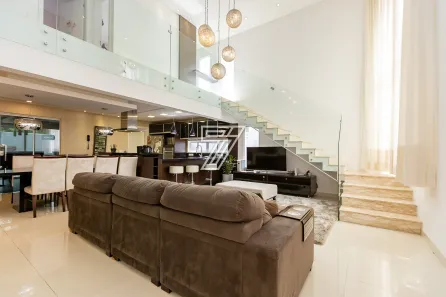 Casa de Condomínio com 4 Quartos à venda, 224m² no São Braz, Curitiba