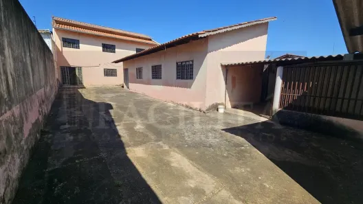 Imóvel Comercial à venda, 250m² no Vila São José Extensão, Goiânia