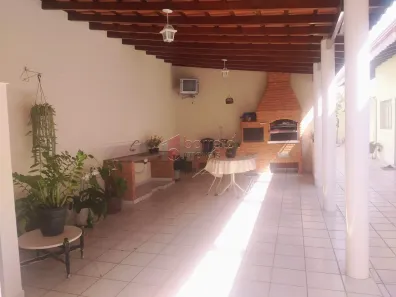 Sobrado com 3 Quartos para alugar, 286m² no Vila Santana II, Jundiaí