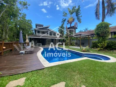 Sobrado com 4 Quartos para alugar, 260m² no Baleia, São Sebastião