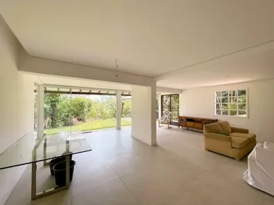 Casa de Condomínio com 4 Quartos para alugar, 330m² no Granja Viana II, Cotia