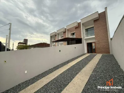 Casa com 3 Quartos à venda, 94m² no Boa Vista, Joinville