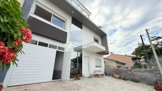 Casa com 4 Quartos à venda, 200m² no Vila Ipiranga, Porto Alegre