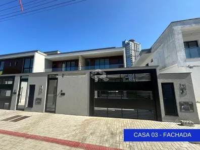 Casa com 3 Quartos à venda, 161m² no Perequê, Porto Belo