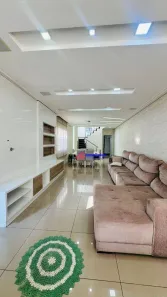 Sobrado com 4 Quartos à venda, 228m² no Vila Augusta, Guarulhos