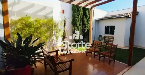 Casa com 3 Quartos à venda, 160m² no Granada, Uberlândia