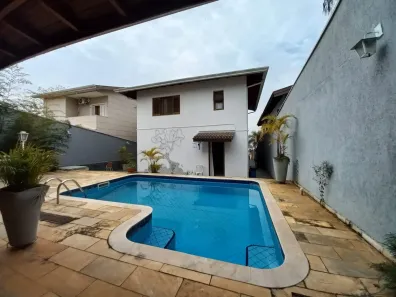 Casa com 4 Quartos para alugar, 350m² no São Paulo II, Cotia