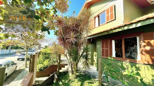 Casa com 2 Quartos à venda, 148m² no Campeche, Florianópolis