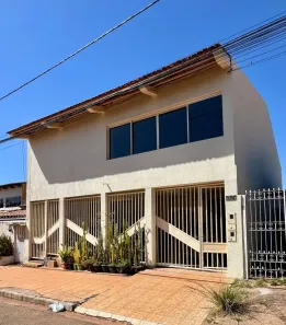 Casa com 4 Quartos à venda, 300m² no Vila Itatiaia, Goiânia