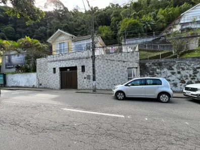Casa com 3 Quartos à venda, 127m² no Bingen, Petrópolis