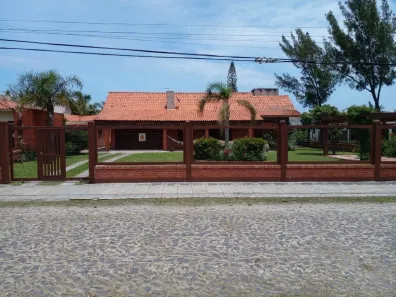Casa com 3 Quartos à venda, 230m² no Centro, Xangri-lá