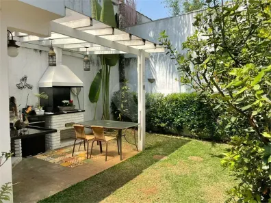 Sobrado com 4 Quartos à venda, 245m² no Jardim Prudência, São Paulo