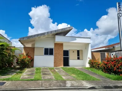 Casa de Condomínio com 3 Quartos para alugar, 70m² no Tarumã-Açu, Manaus