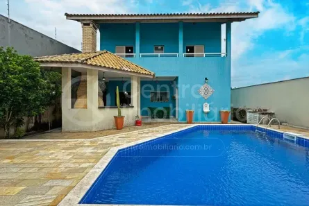 Casa com 4 Quartos à venda, 280m² no Balneario Arpoador, Peruíbe