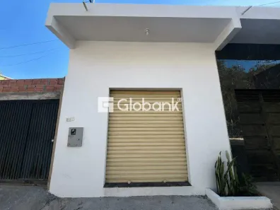 Ponto Comercial para alugar, 45m² no Canelas, Montes Claros