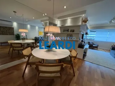 Apartamento com 3 Quartos à venda, 95m² no Vila Olímpia, São Paulo