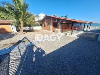 Casa com 3 Quartos para alugar, 150m² no Ribeirão da Ilha, Florianópolis