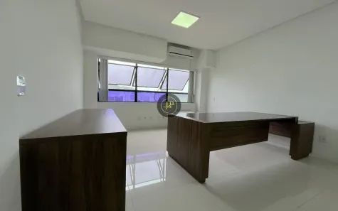 Sala Comercial para alugar, 26m² no Praia do Suá, Vitória