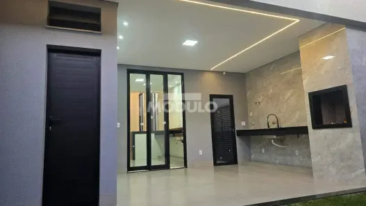 Casa com 3 Quartos à venda, 160m² no Aclimação, Uberlândia