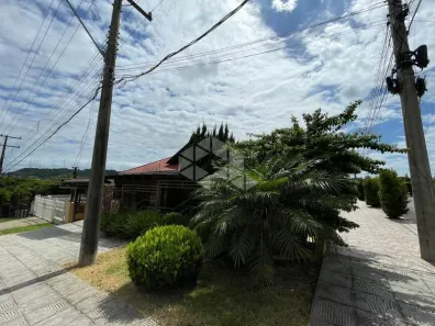Casa com 4 Quartos para alugar, 372m² no Santo Antônio, Santa Cruz do Sul