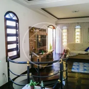 Sobrado com 3 Quartos à venda, 220m² no Vila Quintana, São Paulo