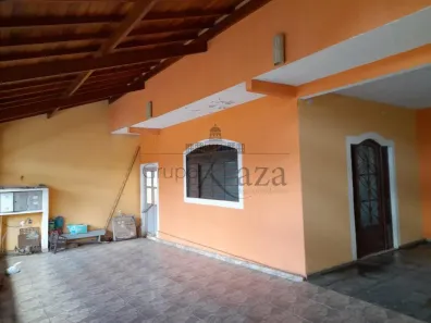 Sobrado com 5 Quartos à venda, 300m² no Jardim Colonial, São José dos Campos