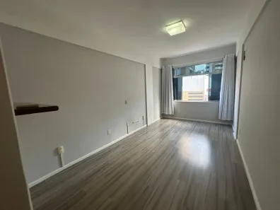Sala Comercial para alugar, 14m² no Centro, Florianópolis