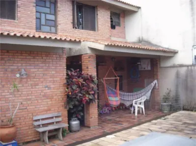 Casa com 4 Quartos à venda, 239m² no Medianeira, Porto Alegre
