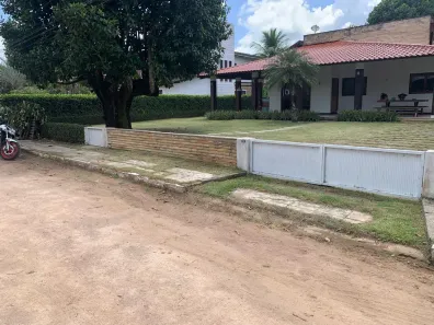 Casa de Condomínio com 4 Quartos para alugar, 220m² no , Paudalho