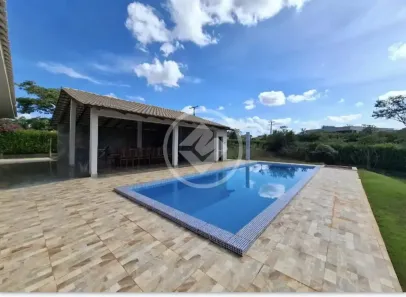 Casa de Condomínio com 3 Quartos à venda, 400m² no , Hidrolândia