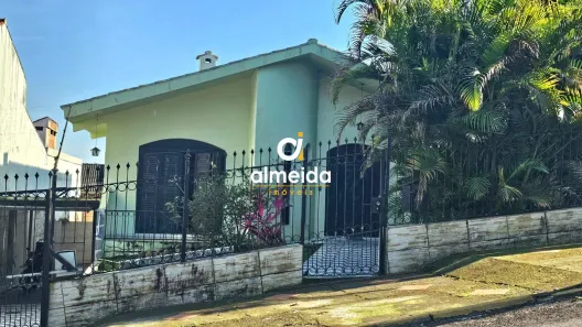 Casa com 4 Quartos à venda, 262m² no Nossa Senhora de Lourdes, Santa Maria
