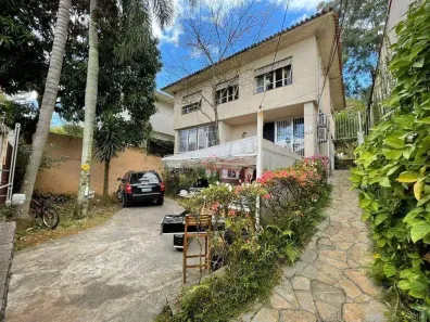 Casa com 4 Quartos à venda, 490m² no Pacaembu, São Paulo