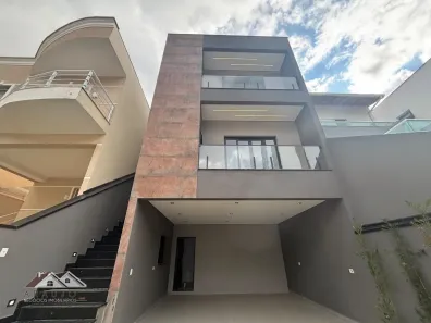 Sobrado com 3 Quartos à venda, 171m² no Villa Verde, Franco da Rocha