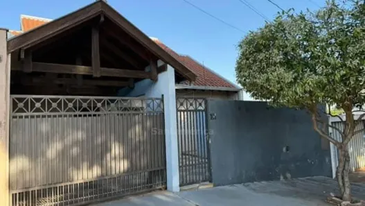 Casa com 3 Quartos à venda, 131m² no Jardim Prefeito Milton Menezes, Londrina