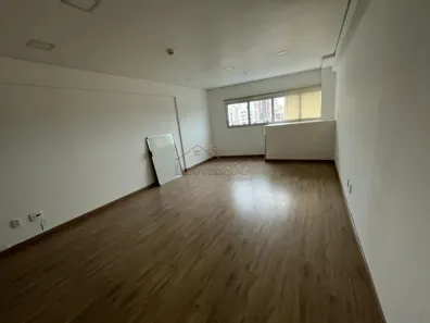 Sala Comercial à venda, 33m² no Parque Residencial Aquarius, São José dos Campos