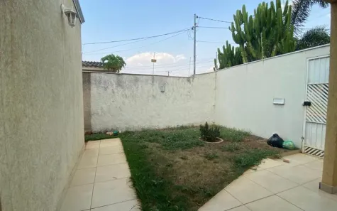 Sobrado com 3 Quartos à venda, 250m² no Pioneiros, Campo Grande