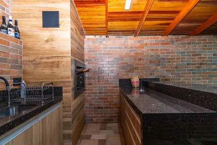 Casa com 4 Quartos à venda, 264m² no Sítio Cercado, Curitiba