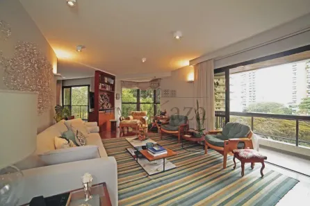 Apartamento com 4 Quartos à venda, 255m² no Vila Nova Conceição, São Paulo