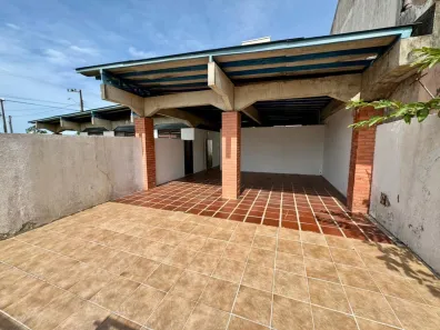 Casa com 4 Quartos para alugar, 150m² no Canasvieiras, Florianópolis