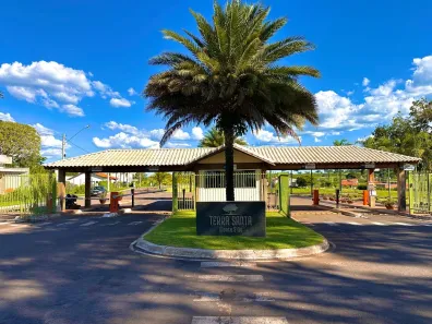 Lote/Terreno à venda, 1048m² no Centro, Trindade