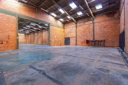 Galpão/Depósito/Armazém para alugar, 1200m² no Águas Belas, São José dos Pinhais