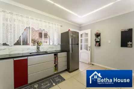 Casa com 2 Quartos à venda, 100m² no Jardim Deghi, Santana de Parnaíba